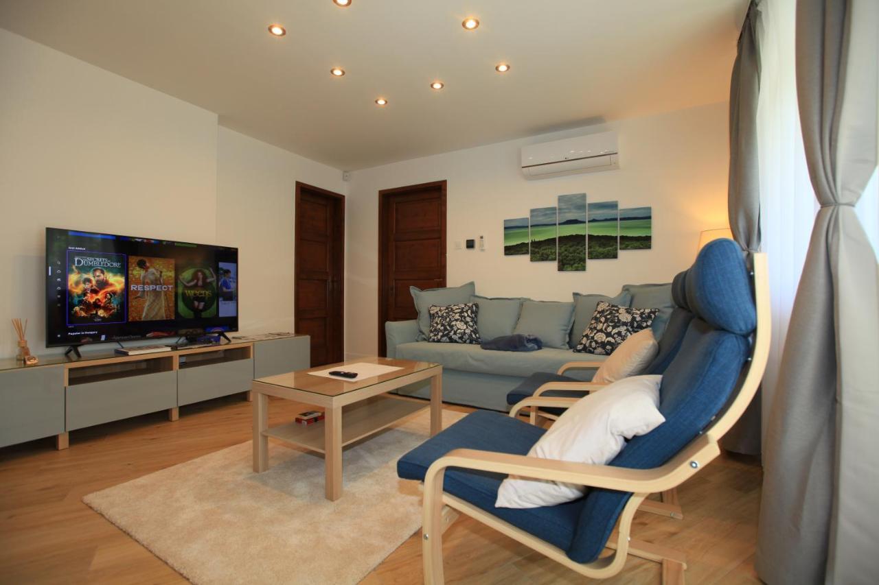 Paskal-Lux Apartments With Free Parking And Ac Budapeszt Zewnętrze zdjęcie